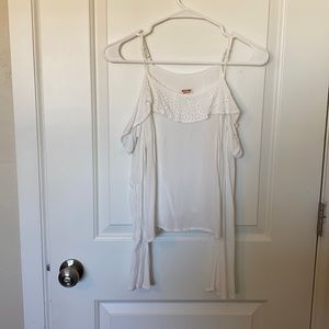 Off the shoulder long sleeve tank